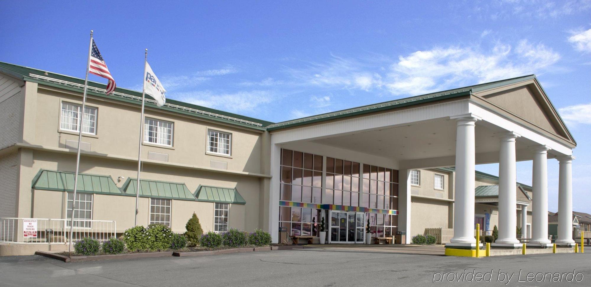 Park Inn By Radisson Harrisburg West Mechanicsburg Exterior photo