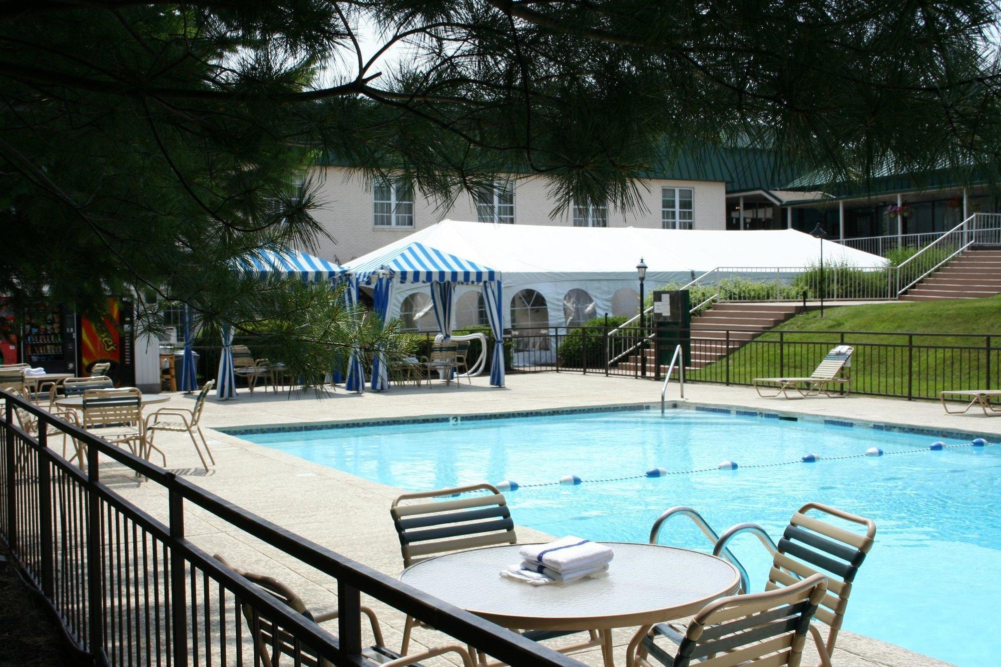 Park Inn By Radisson Harrisburg West Mechanicsburg Exterior photo